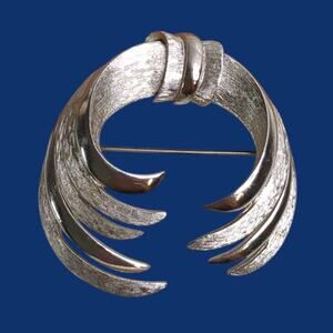 Vintage Signed Piscitelli PIM Brushed Silver Tone Feathers Brooch Pin Modernist